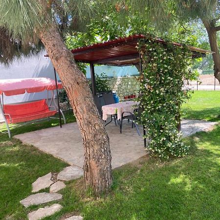 קראמוטי Seaside Apartments מראה חיצוני תמונה