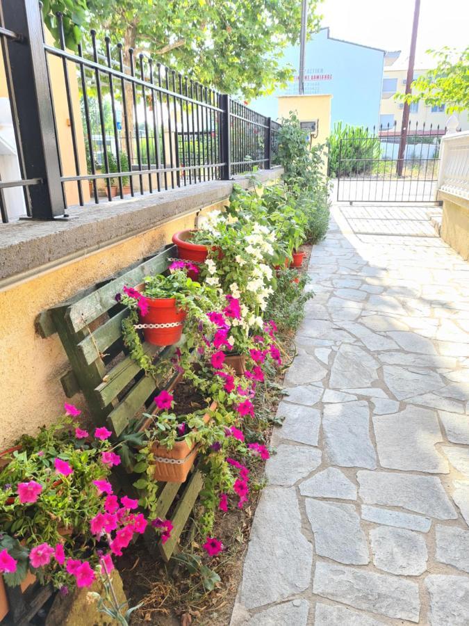 קראמוטי Seaside Apartments מראה חיצוני תמונה