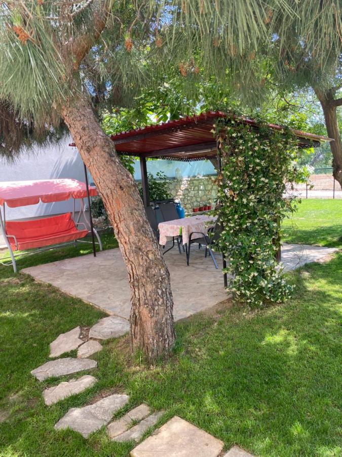 קראמוטי Seaside Apartments מראה חיצוני תמונה